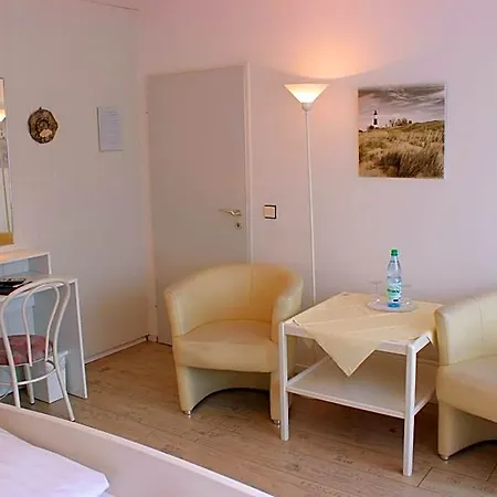 Hotel Garni La 3*