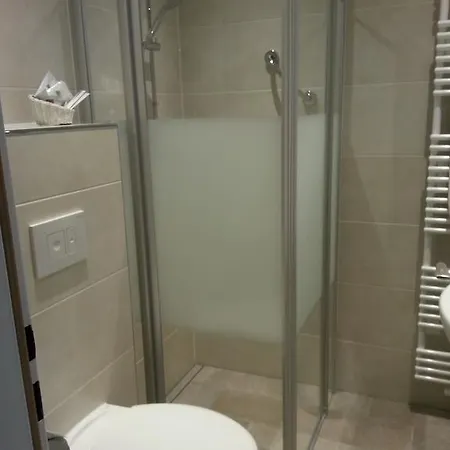 Hotel Garni La 3*